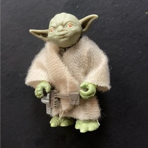 1982 vintage yoda action figure